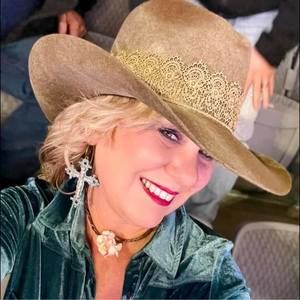 Meet your Posher, Tammy